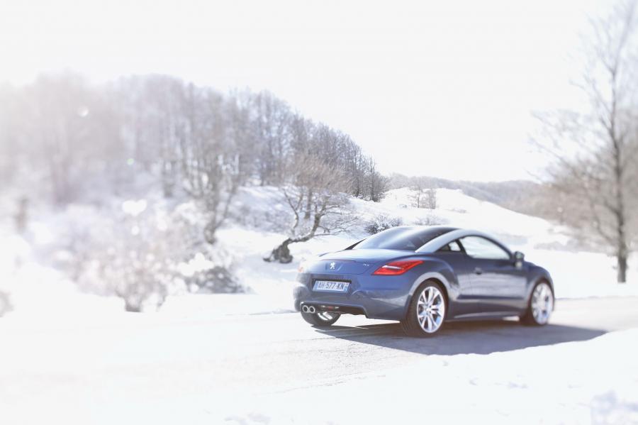  Peugeot RCZ 2009 года  (фото 54 из 100)